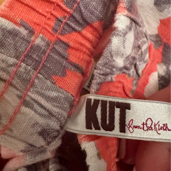 Kut from the Kloth Coral Floral Linen Shorts Elastic Waist Size 4 (n) - Picture 5 of 13